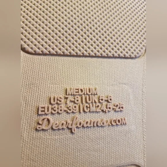 NWT Dearfoam Slippers Size 7-8 - Picture 8 of 8